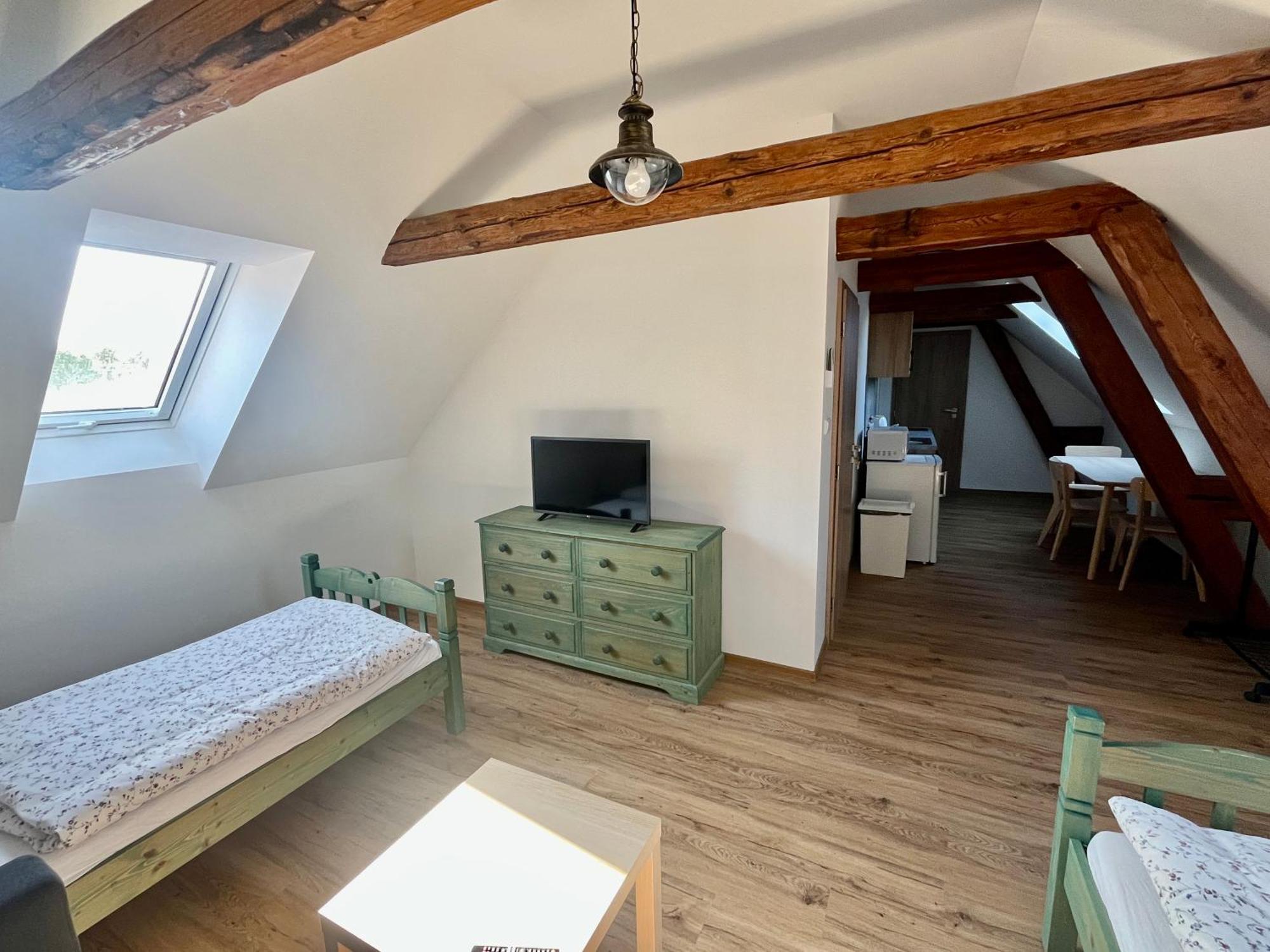 Apartmány Statek Bezdědice Hostomice Exterior foto